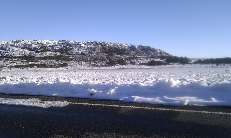 Snowy road.jpg