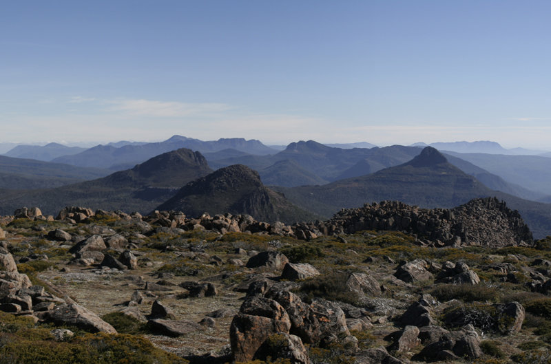 Mt Byron Mt  Cuvier and Mt Manfred 800.jpg
