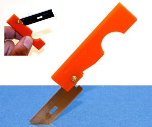 Dermasafe blade.jpg