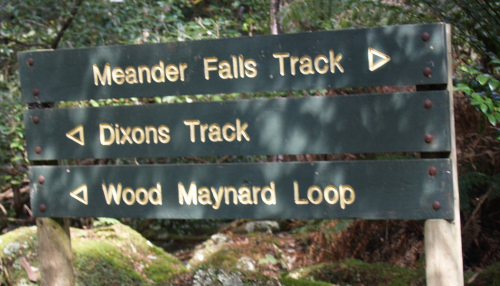 sign2.jpg