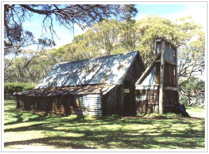 Wallaces Hut.jpg