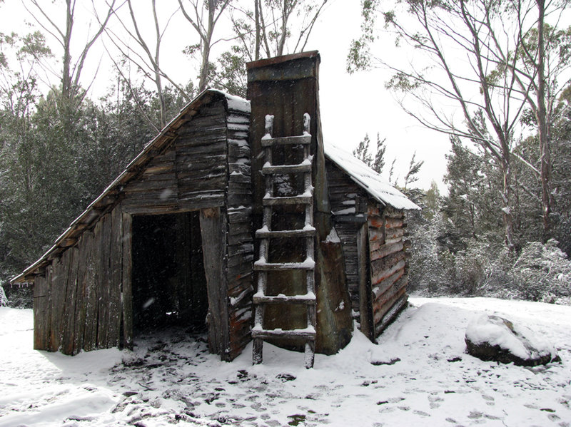 Meston-Hut.jpg