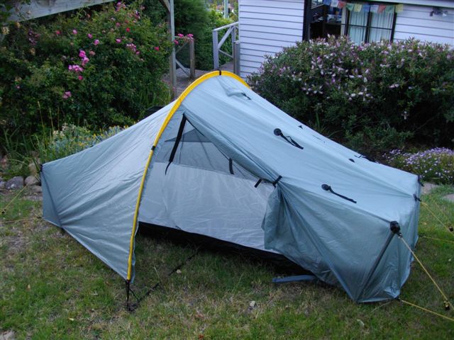 scarp 1 tent 001.jpg