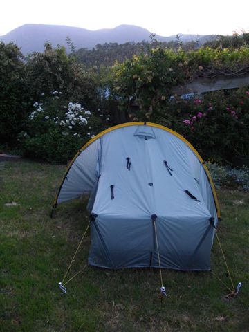 scarp 1 tent 003.jpg