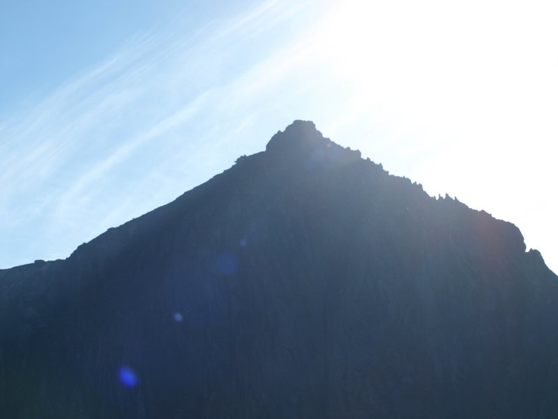 Sun behind peak.JPG