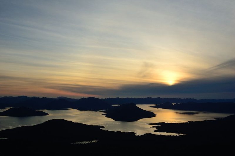 lake pedder.JPG