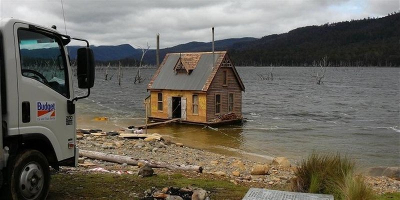 Cottage on Lake Rowallan (Small).jpg
